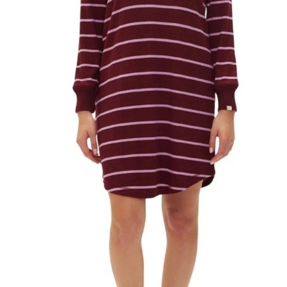 Gap Body Womens Henley Dorm Long-Sleeve Sleepshirt G1086XDLMA Red Striped